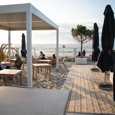 Appartement Gezellige Met Balkon - Santhooft Centrum Nieuwpoort-bad Nieuwpoort